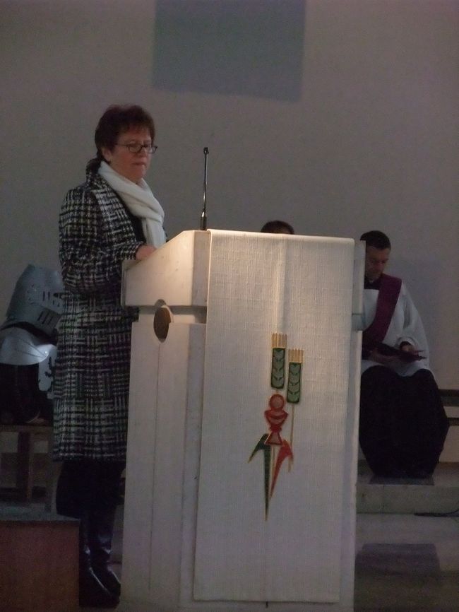 Weihnachtsfeier Waldmeisterschule in der Kirche St. Agnes