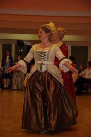 Die Gruppen Tanz durch die Jahrhundert und La Danze München mit Barocktänzen