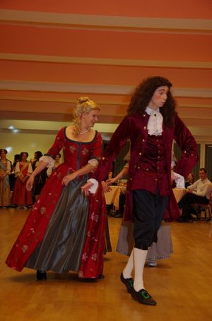 Die Gruppen Tanz durch die Jahrhundert und La Danze München mit Barocktänzen