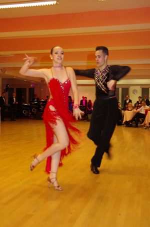 Die Lateinpaare Julien Hammerbacher und Daniela Grabner sowie Denislav Dimitrov und Ilana Staevska aus dem Gelb-Schwarz-Casino