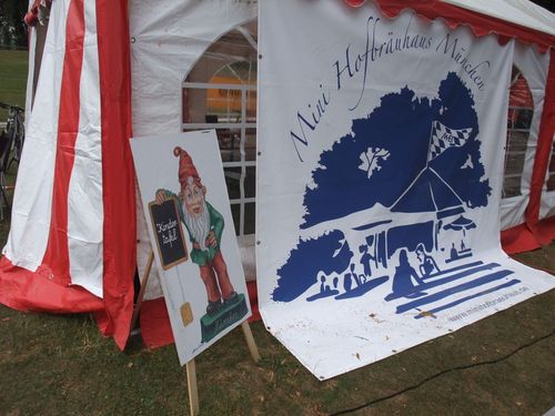 24-Stunden-Radrennen im Olypiapark, Rad-Team Minihofbräuhaus zu Gunsten der Kindertafel