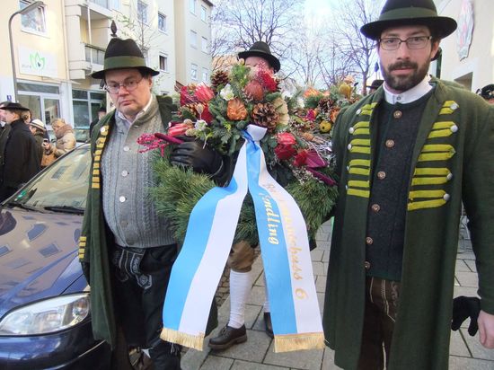 Gedenkfeier zur Sendlinger Mordnacht, veranstaltet vom Heimat u. Trachtenverein Schmied von Kochel