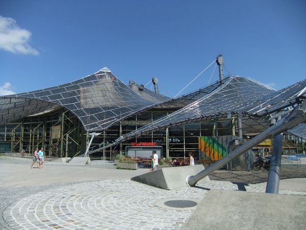 24-Stunden-Radrennen im Olypiapark, Rad-Team Minihofbräuhaus zu Gunsten der Kindertafel