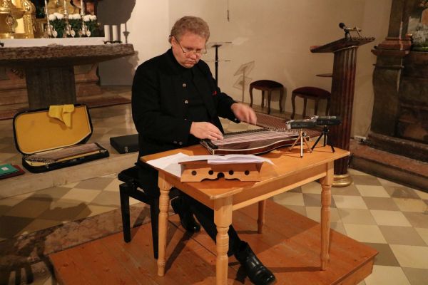 Zitherkonzert in der Kirche St. Stephan