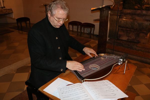 Zitherkonzert in der Kirche St. Stephan