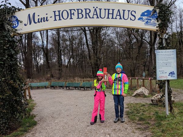 Minihofbräuhaus im Englischen Garten