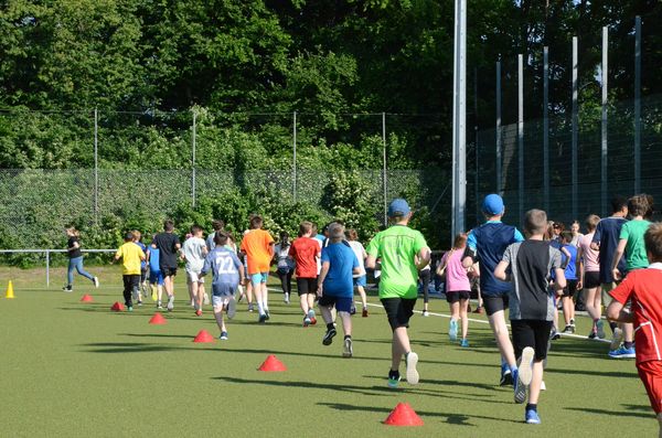 Spendenlauf Münchner Gymnasium zu Gunsten der Kindertafel