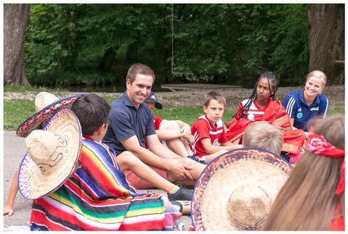 Philipp Lahm Sommercamp; Urheber und Bildrechte: Copyright © Andreas Acktun