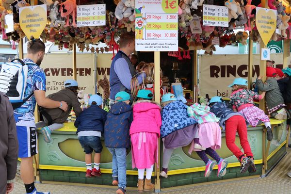 Oktoberfest Würstlprinzessin Nicole Aschenwald