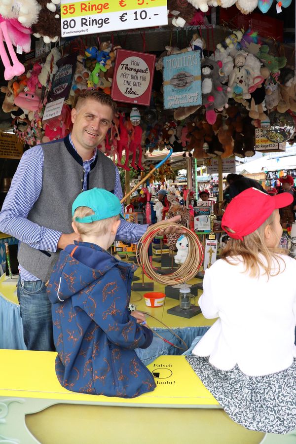 Oktoberfest Würstlprinzessin Nicole Aschenwald