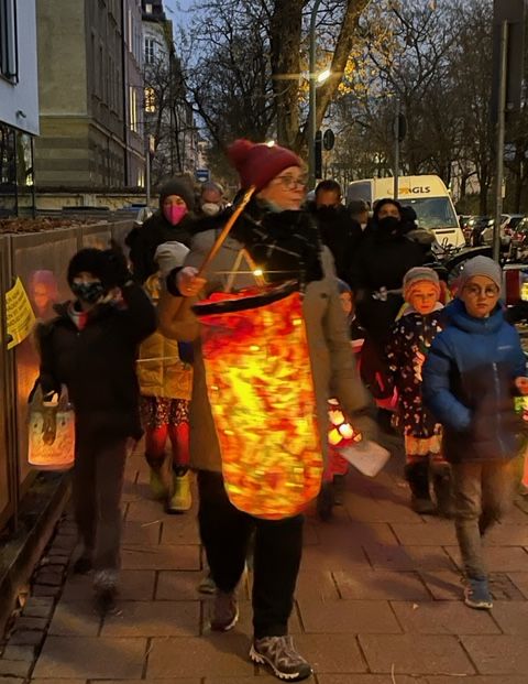 Martinsumzug der Kinderfreunde München Neuhausen