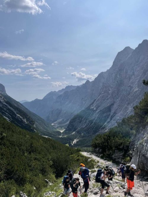 Wanderung zur Zugspitze einer Schulklasse